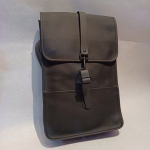 RAINS mini back pack black/ Sac à dos noir